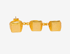 SIGNET RINGS ASYMMETRICAL EARRINGS